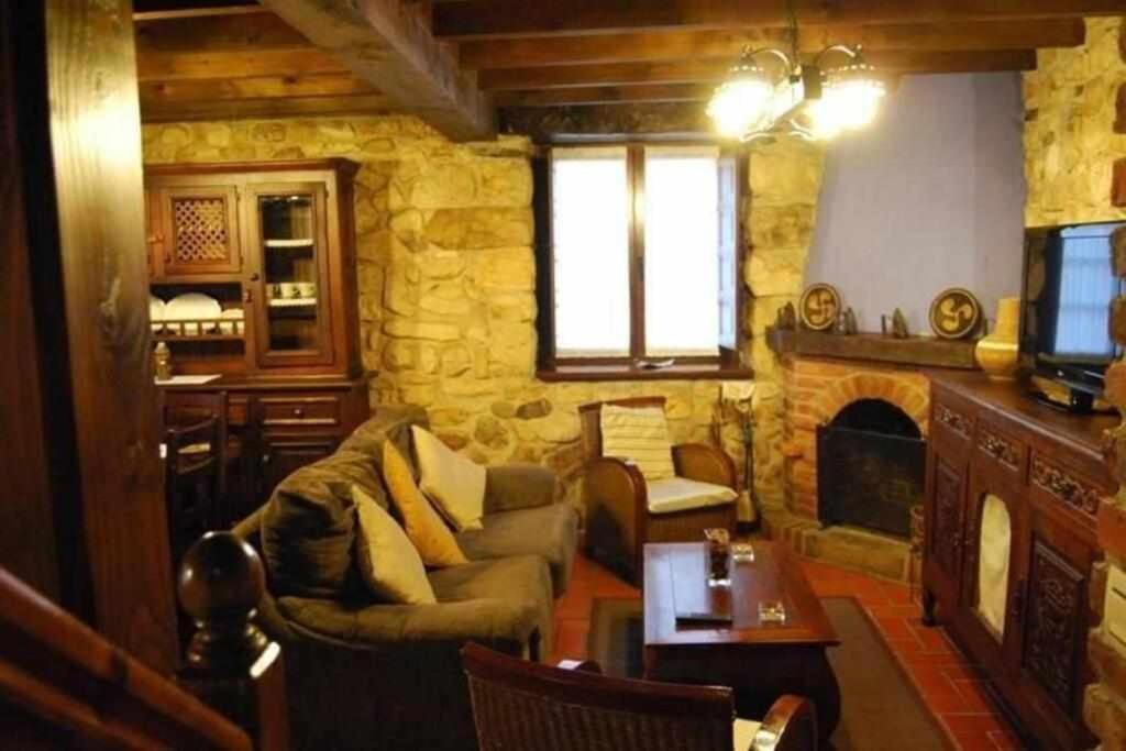 Villa La Regenta Picos De Europa Poo  Esterno foto